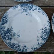 Set of 4 Saint Amand Hamage Marie Louise service plates with b motifs