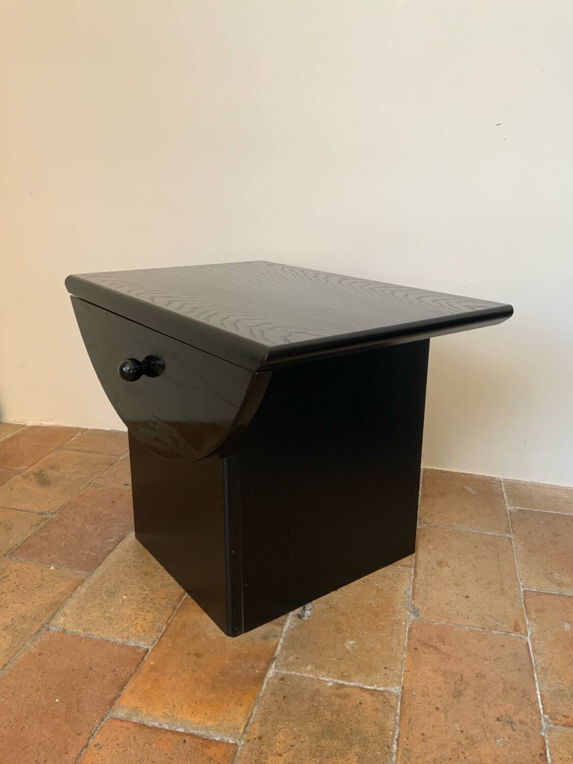 Vintage nightstands or bedside tables