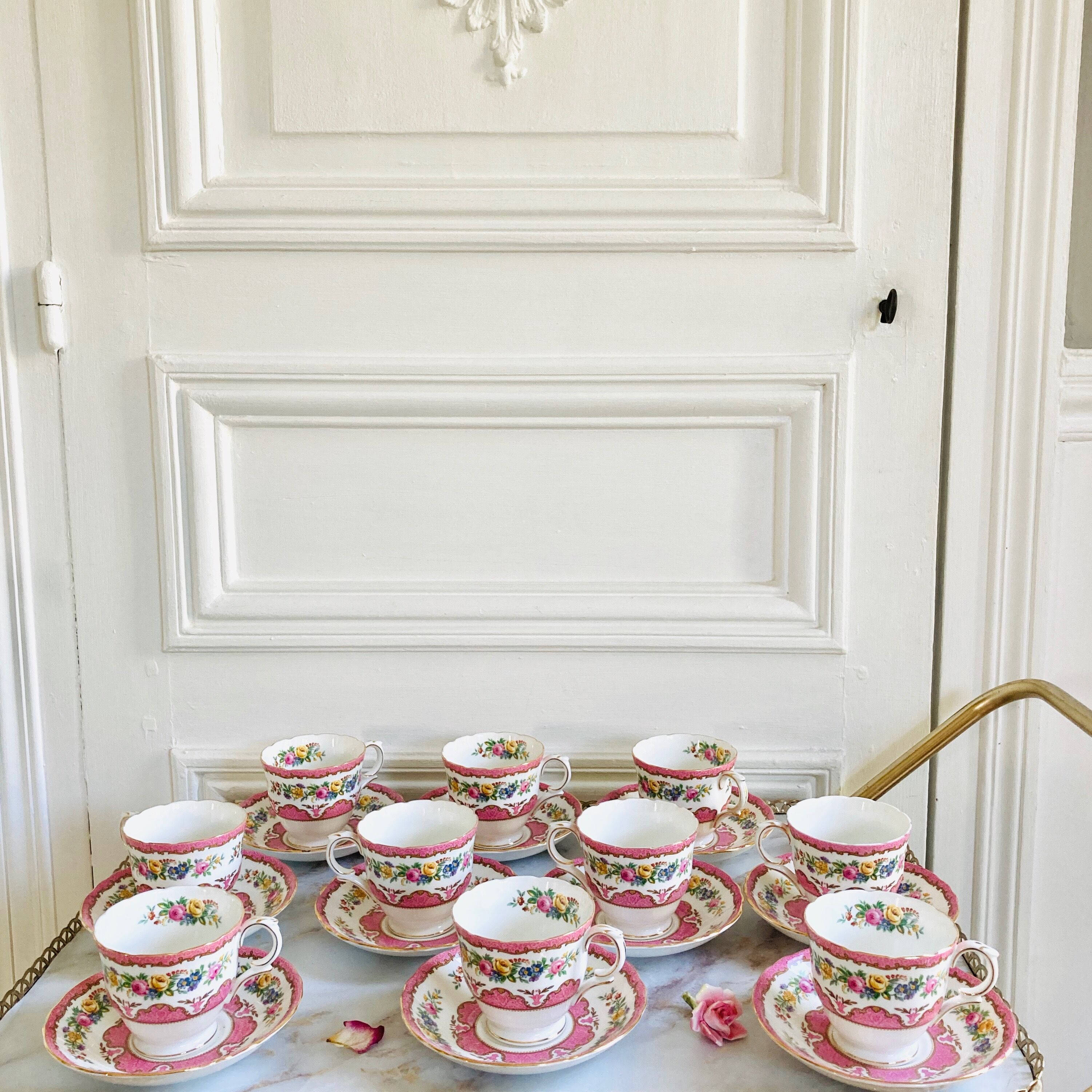 10 English tea cups «Crown» Staffordshire