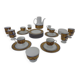 Coffee service for 12 people by Tapio Wirkkala for Rosenthal, 1960s, set of 42.