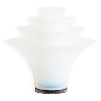 "Petal" lamp in opalescent white and bluish glass. 21st century.