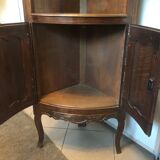 Encoignure en bois massif sculpté meuble etagère d'angle.