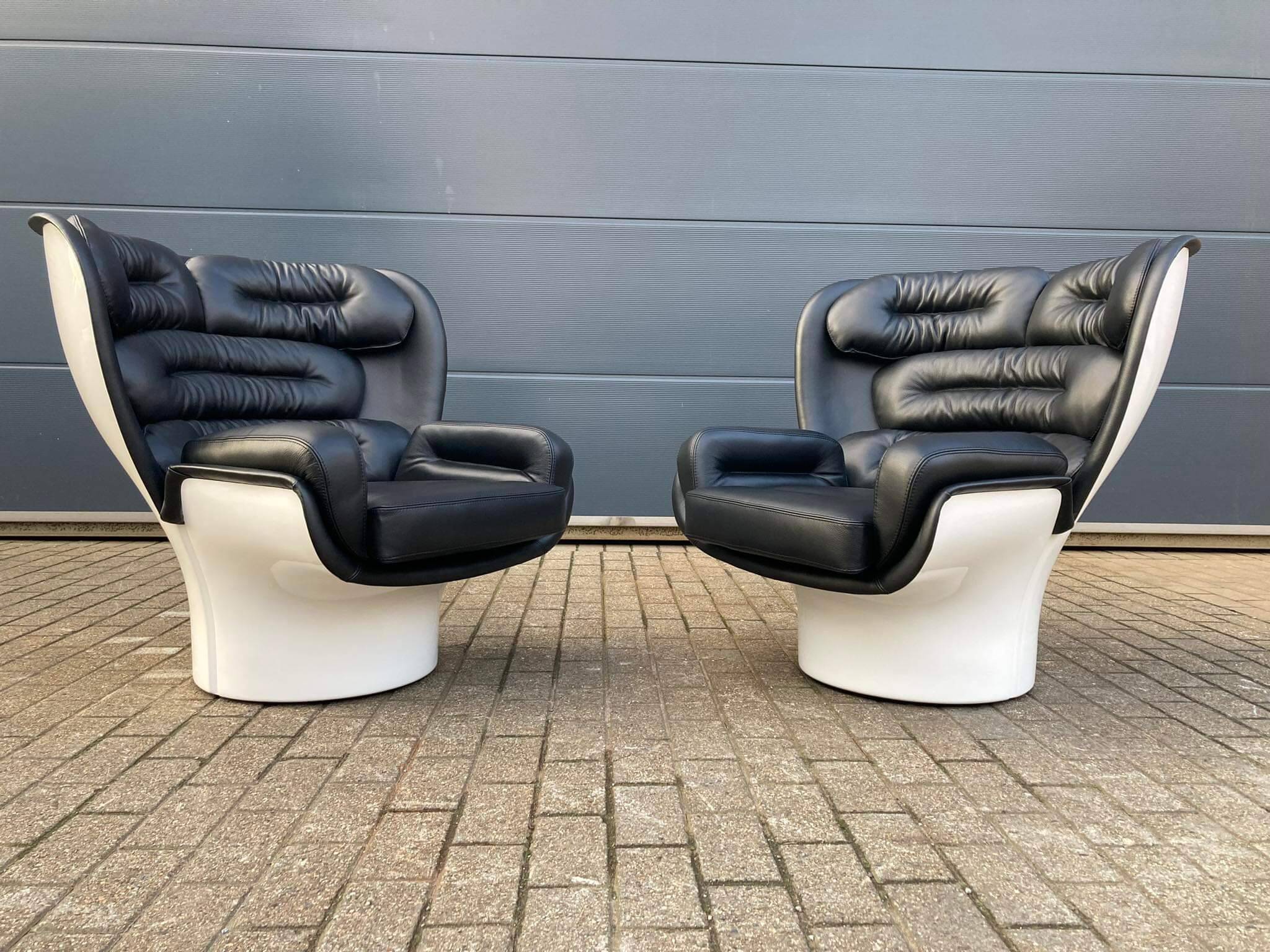 2x Joe Colombo Elda LONGHI Chair Black leather, White fiberglass