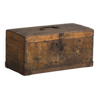 Petit coffre ancien à armature métallique (c.1900) #3