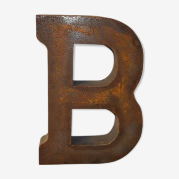Lettre industrielle "B" en fer