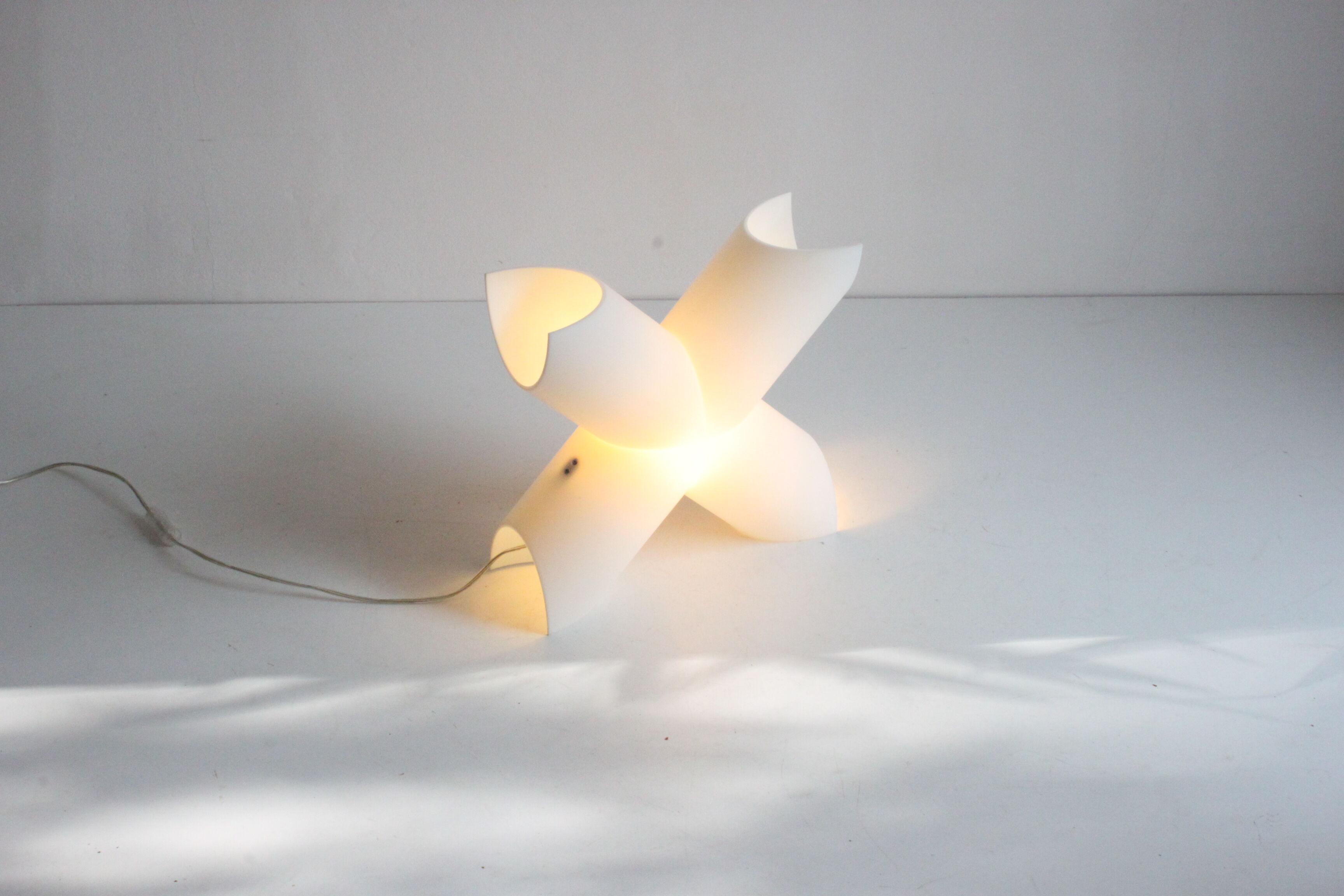 Lampe Model X Protocole Paris