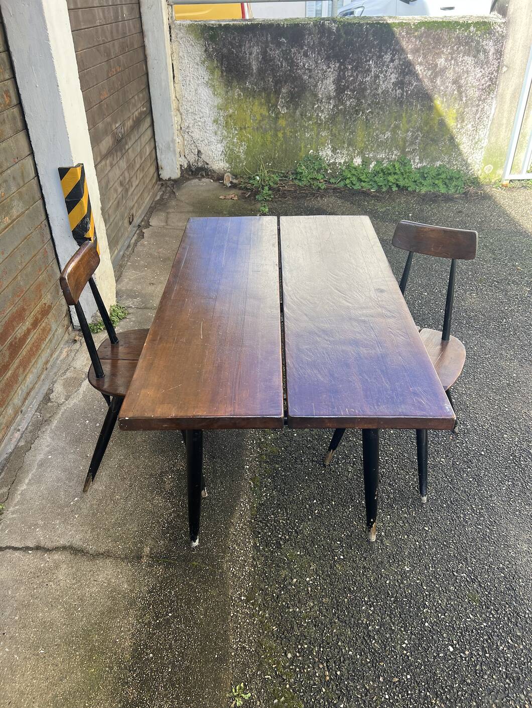 Set of table and chairs by Ilmari Tapiovaara Pirkaa.