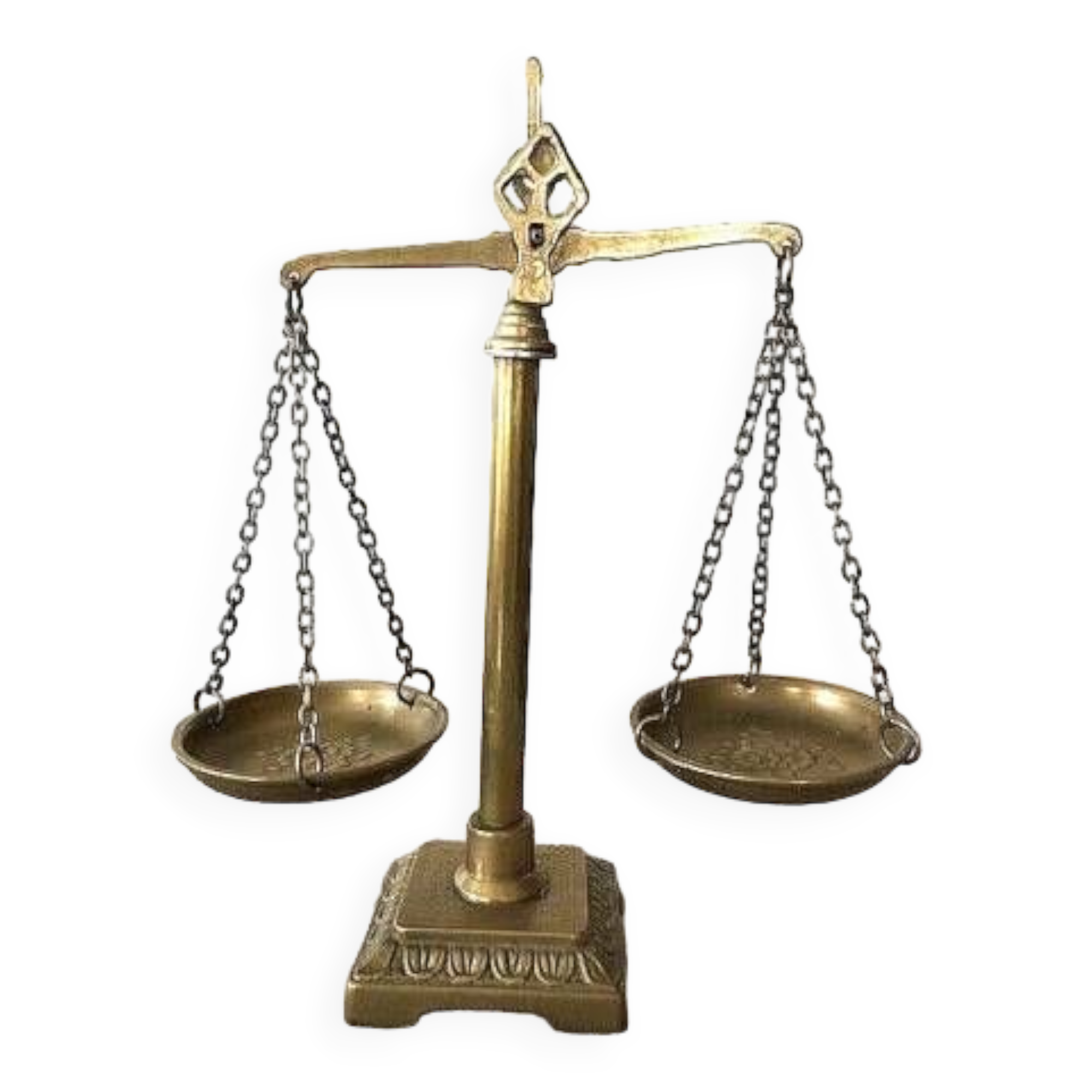 Petite balance à plateaux en laiton pour déco