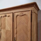 3 door wardrobe in natural wood