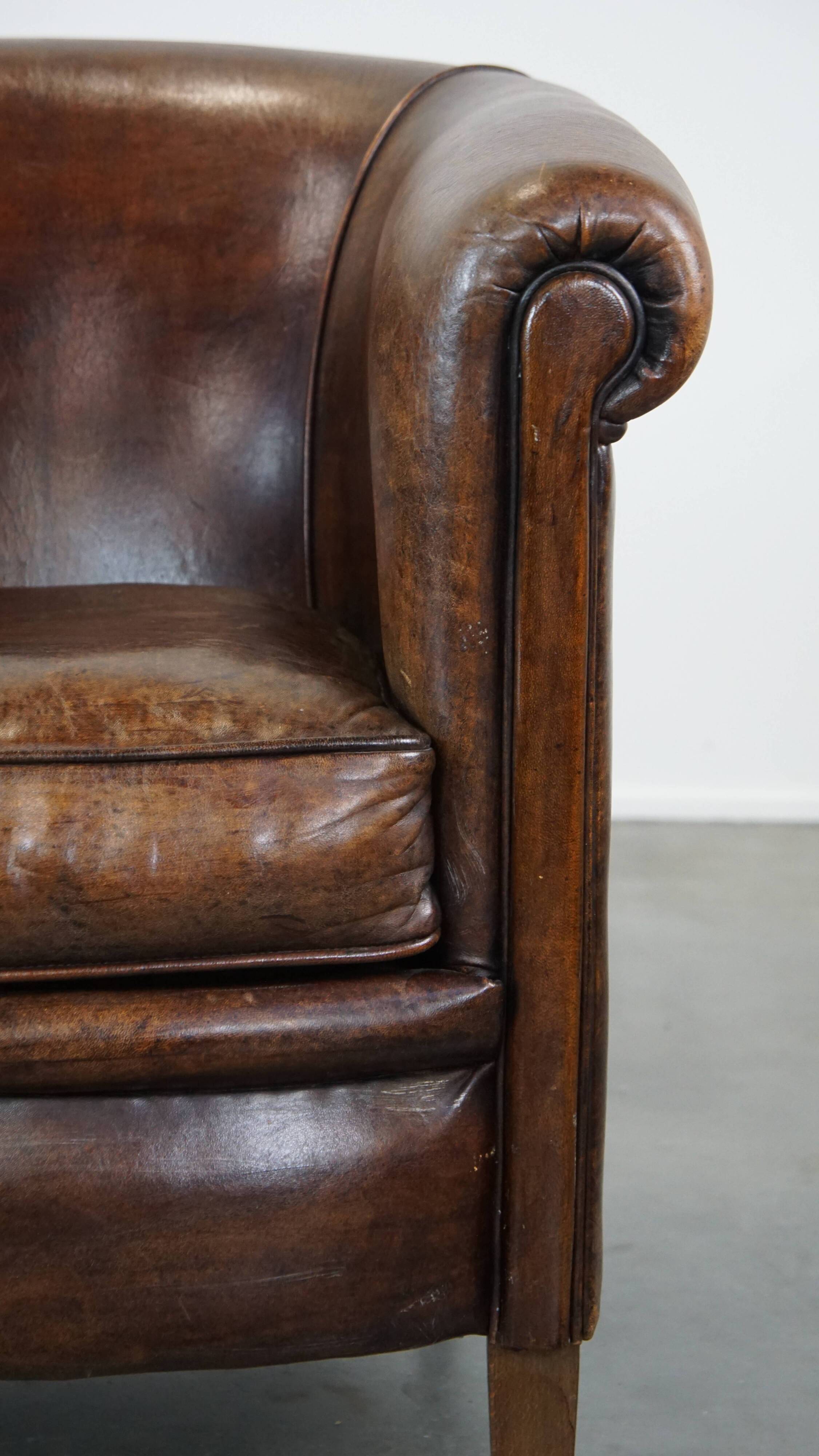 Fauteuil club en cuir de mouton