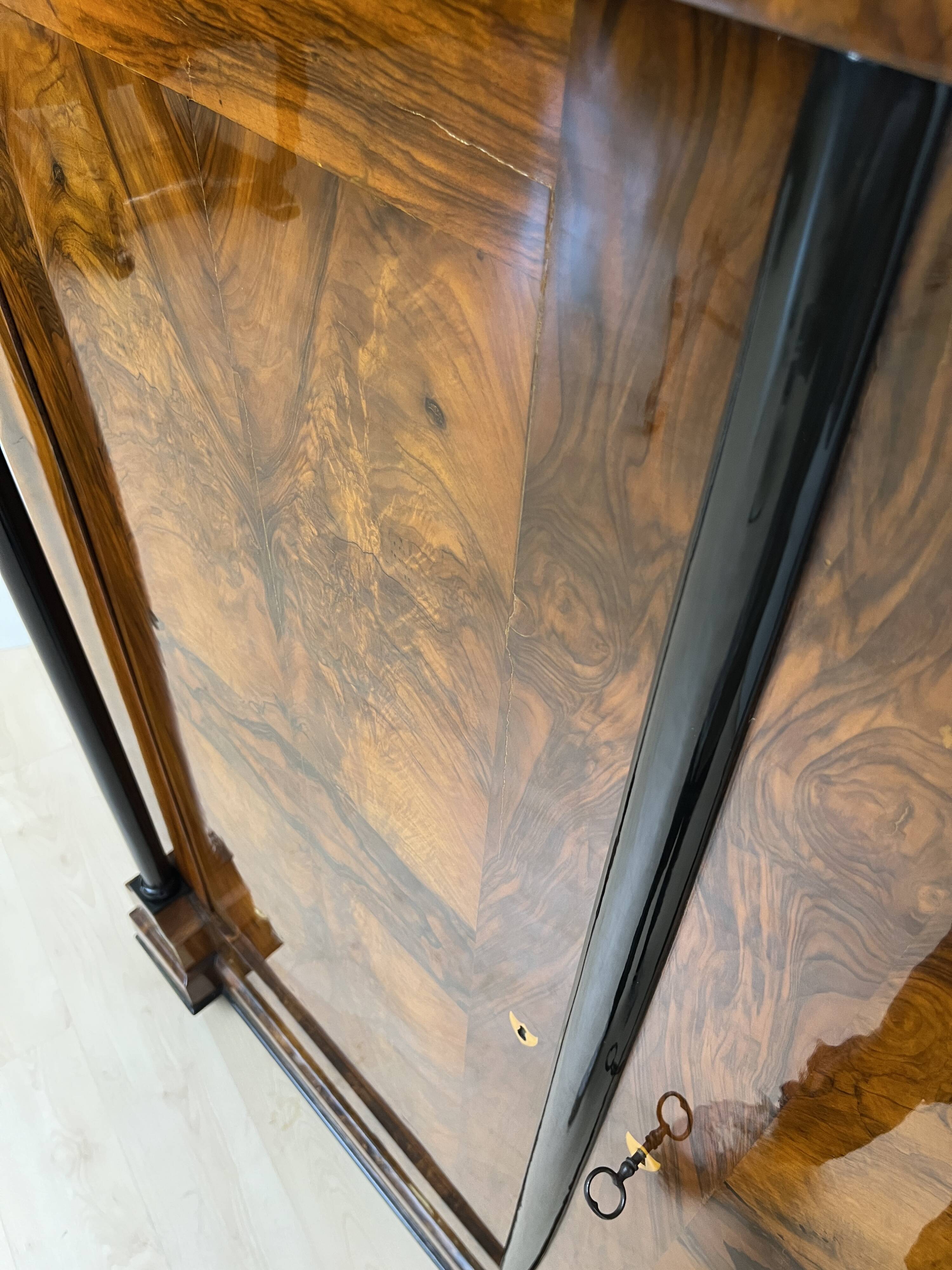 Biedermeier Wardrobe, Walnut Veneer, South Germany circa 1820