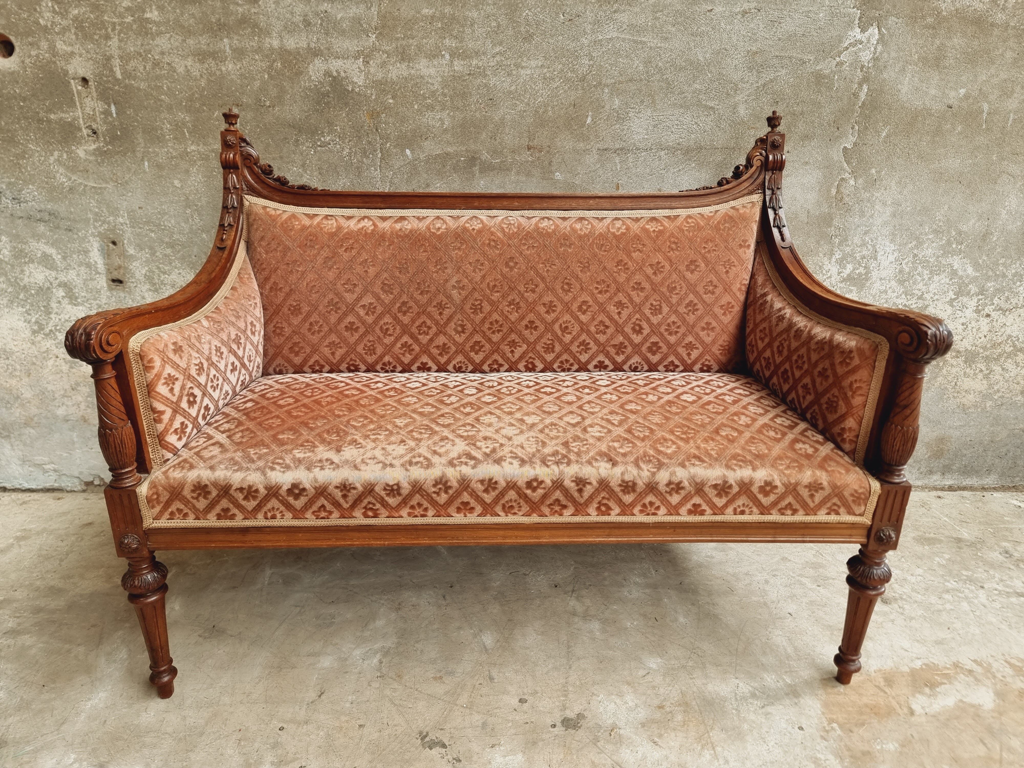 Antique sofa seat classic hall bench old pink