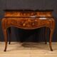 Table de toilette lombarde en marqueterie de style Louis XV du 20e siècle
