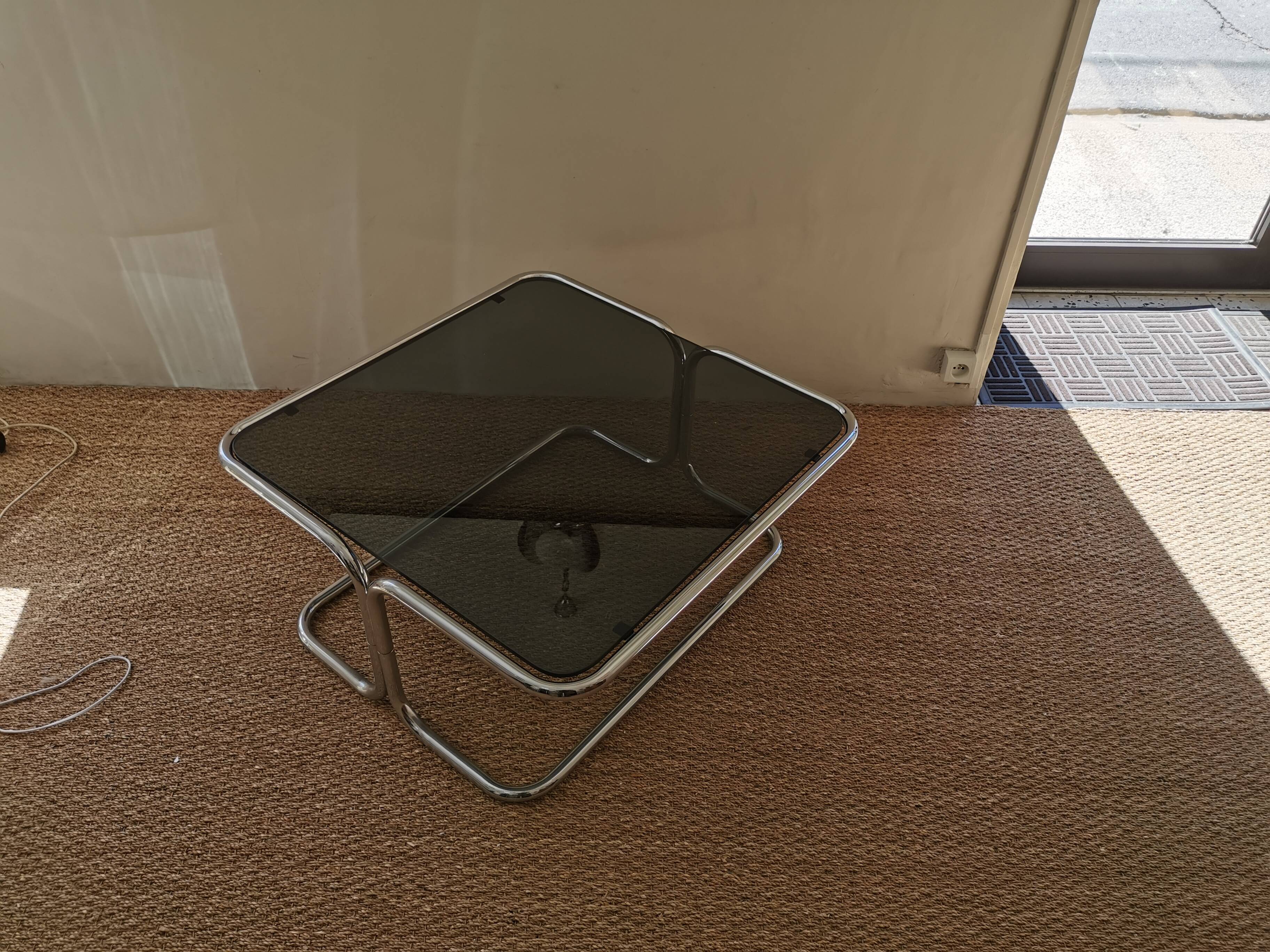 Table basse style bauhaus verre et chrome années 70
