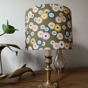 lampe à poser laiton | abat jour kaki pâquerettes multicolores