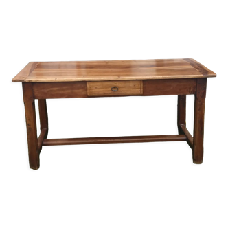 Farmhouse table