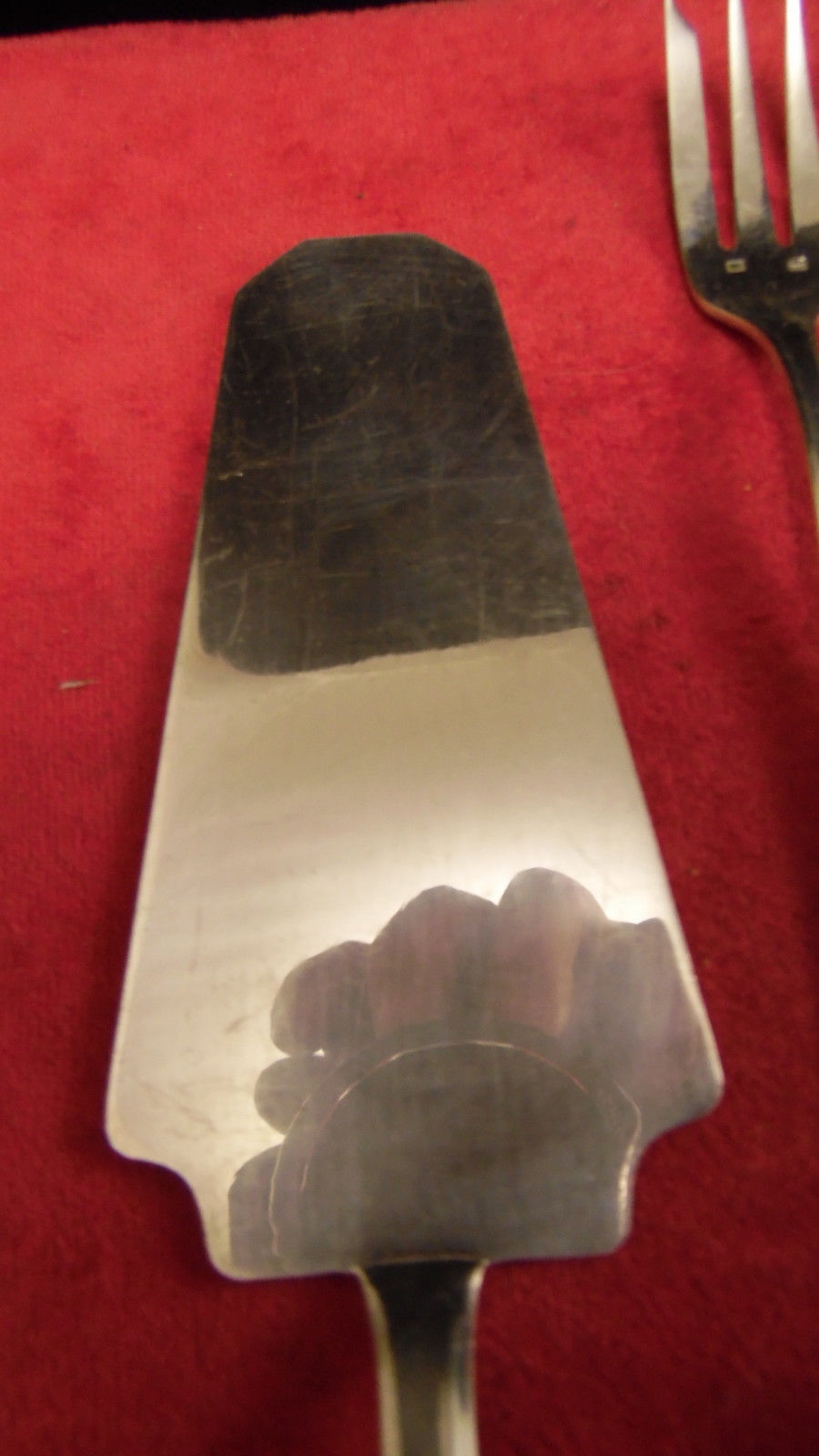 Service has a silver metal dessert SFAM art deco model in beautiful shiny case