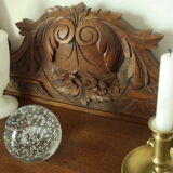 Neo-Renaissance oak cash desk and step