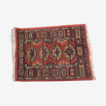 Ancien tapis rectangulaire en laine , décor oriental/ 4 médaillons