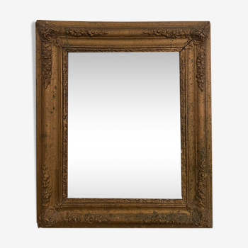 Miroir ancien cadre en bois et stuc doré