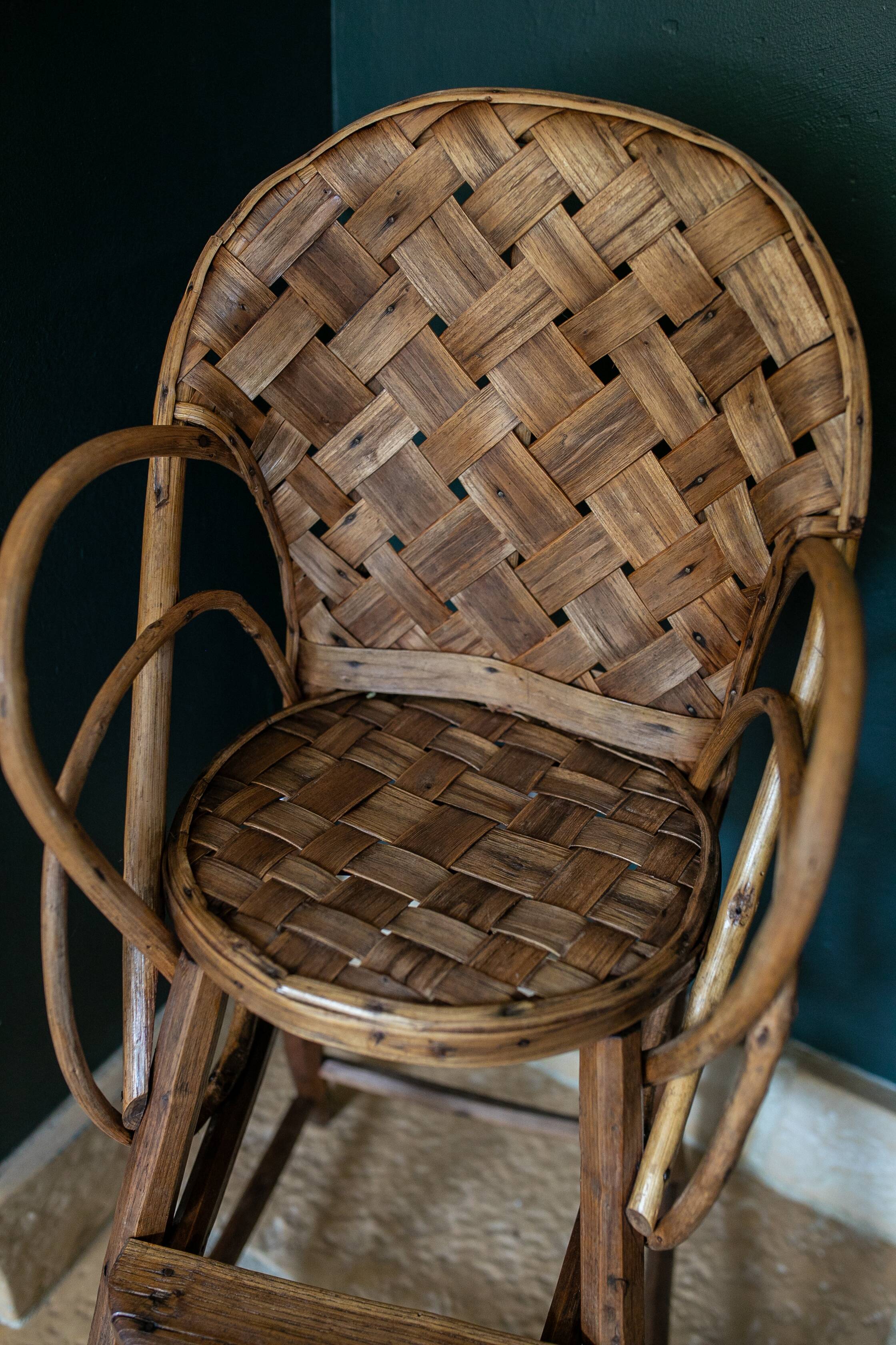 Chaise haute en rotin