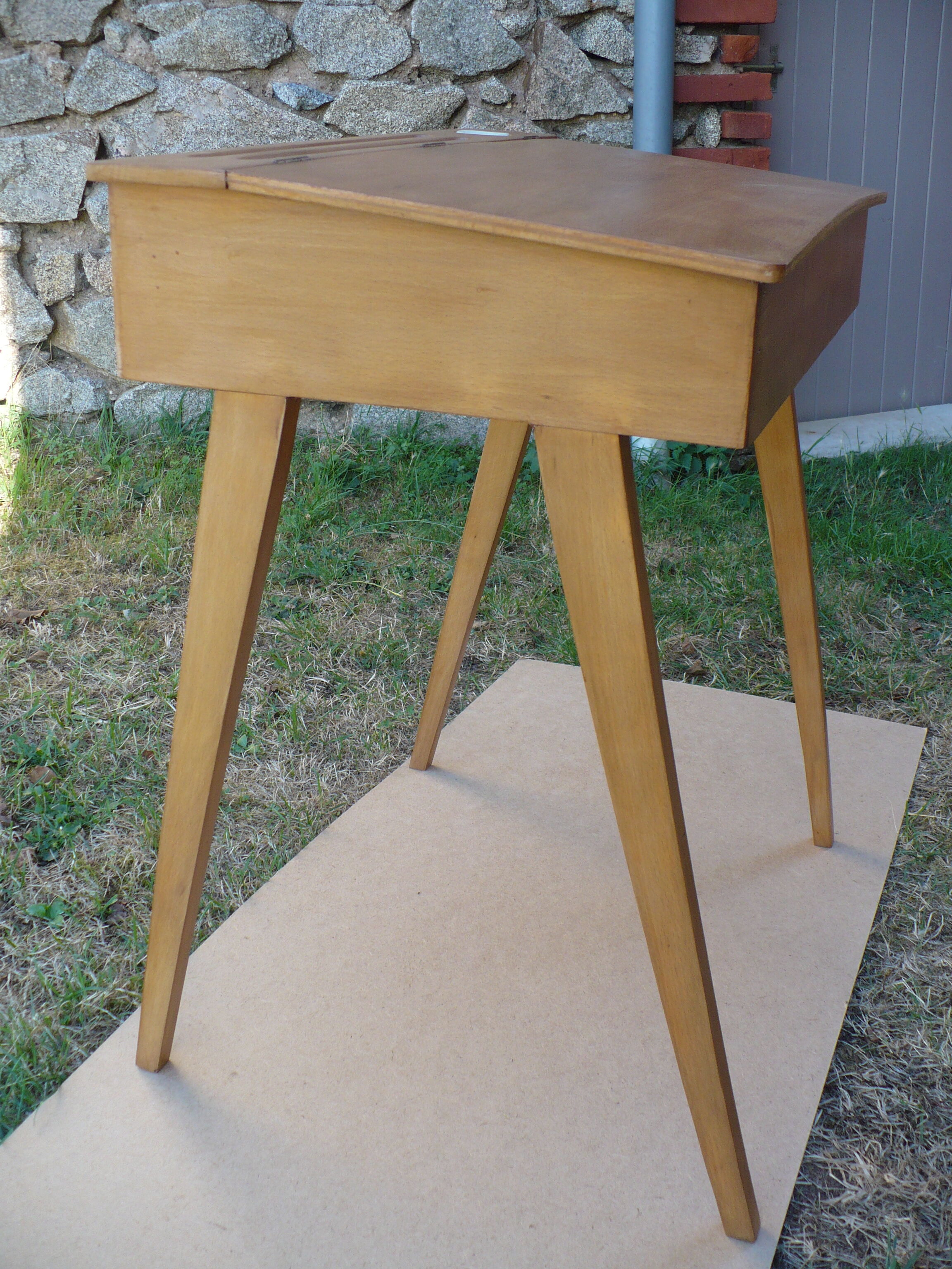 Old desk for children
