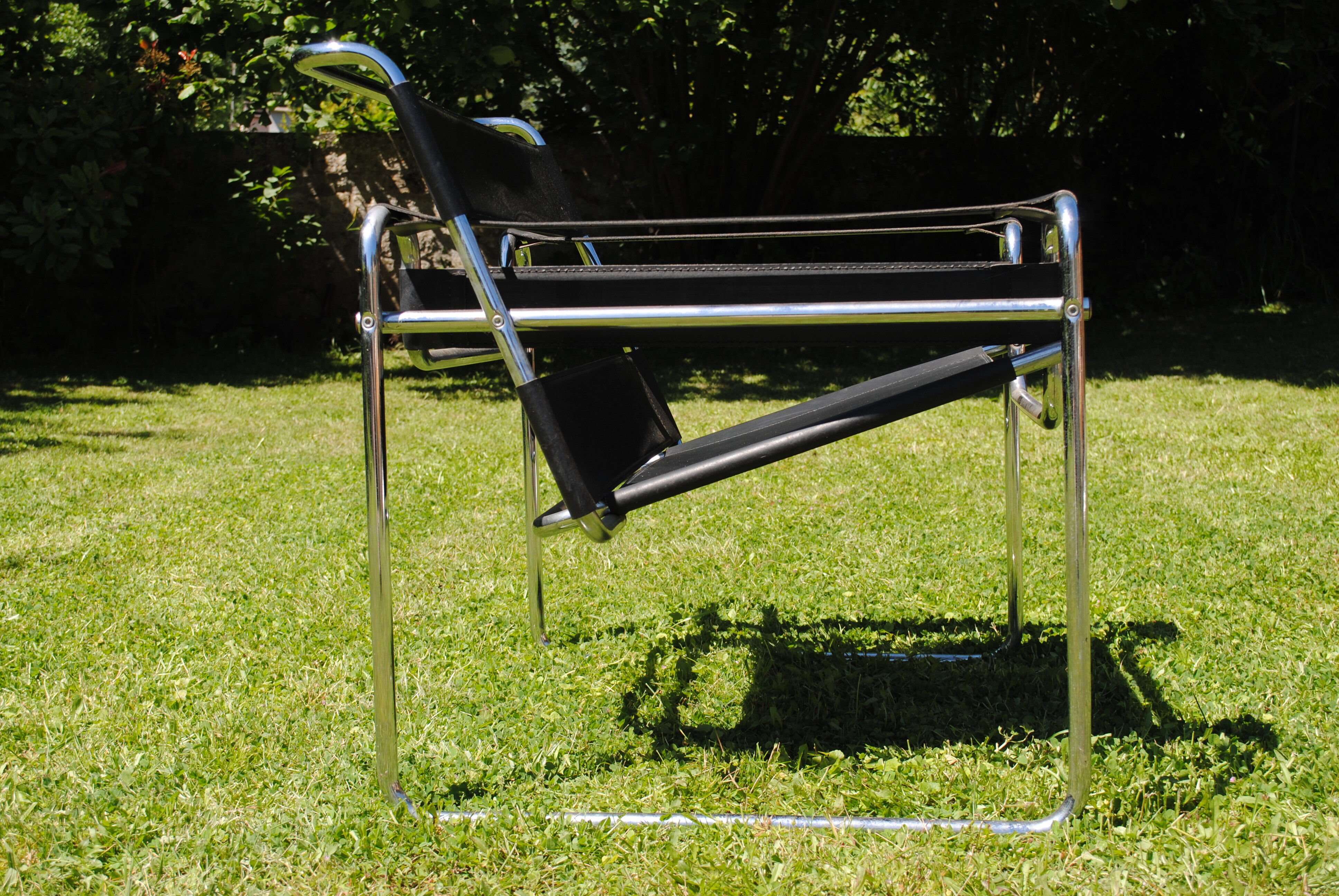 Fauteuils Wassily par Marcel Breuer