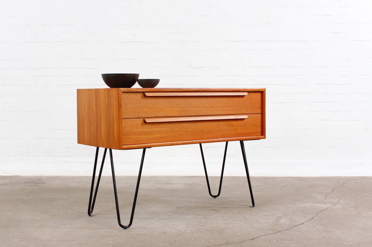 Commode en teck vintage Buffet mcm hairpins années 60 années 70
