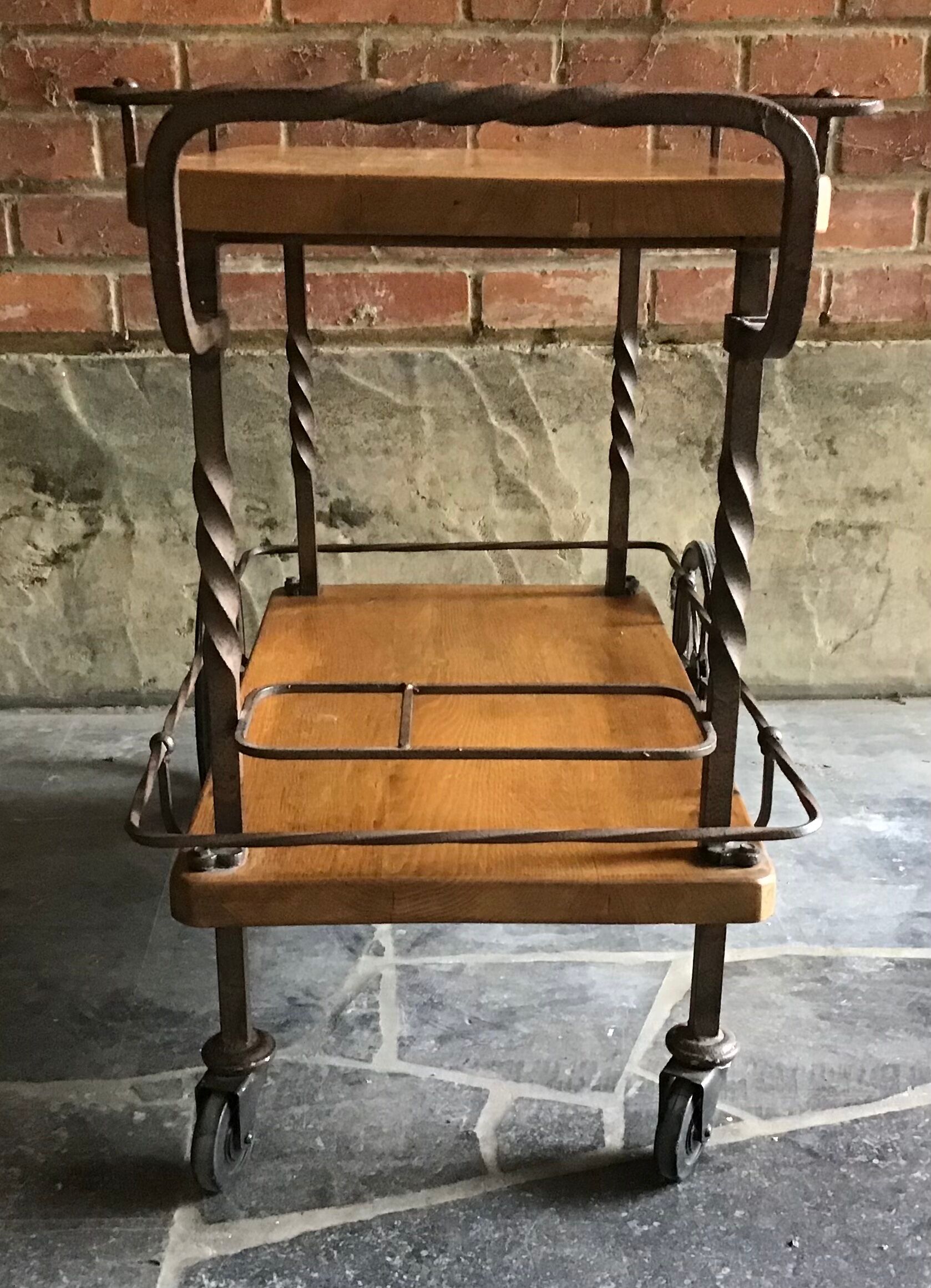 Rolling service in solid oak and wrought iron