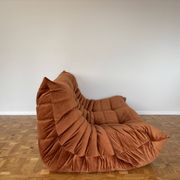 Canapé Togo deux places par Michel Ducaroy pour Ligne Roset