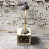 Desk lamp
