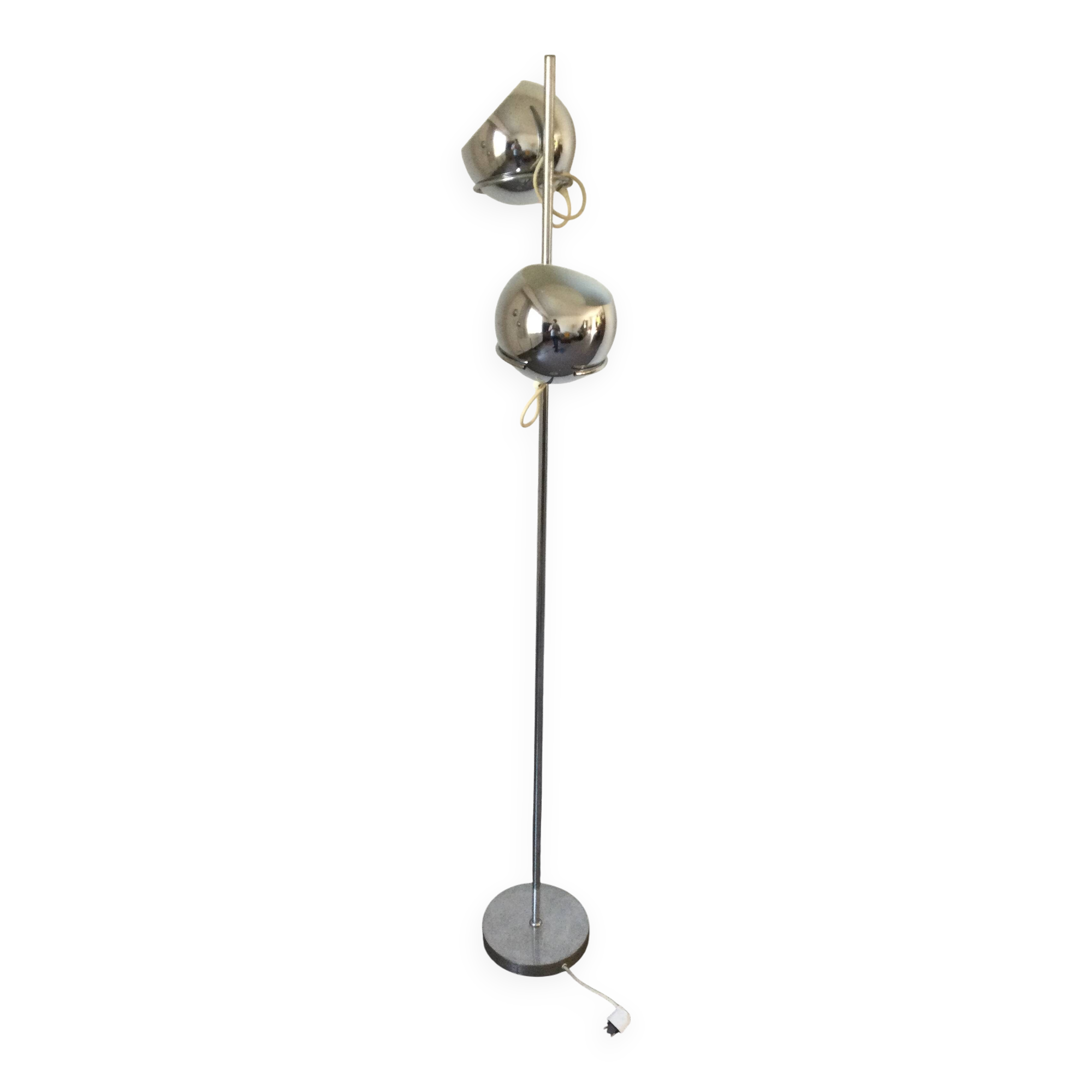 Eyeball floor lamp in chromed metal