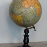 Globe terrestre Forest fin XIXe début XXe piètement bois tourné