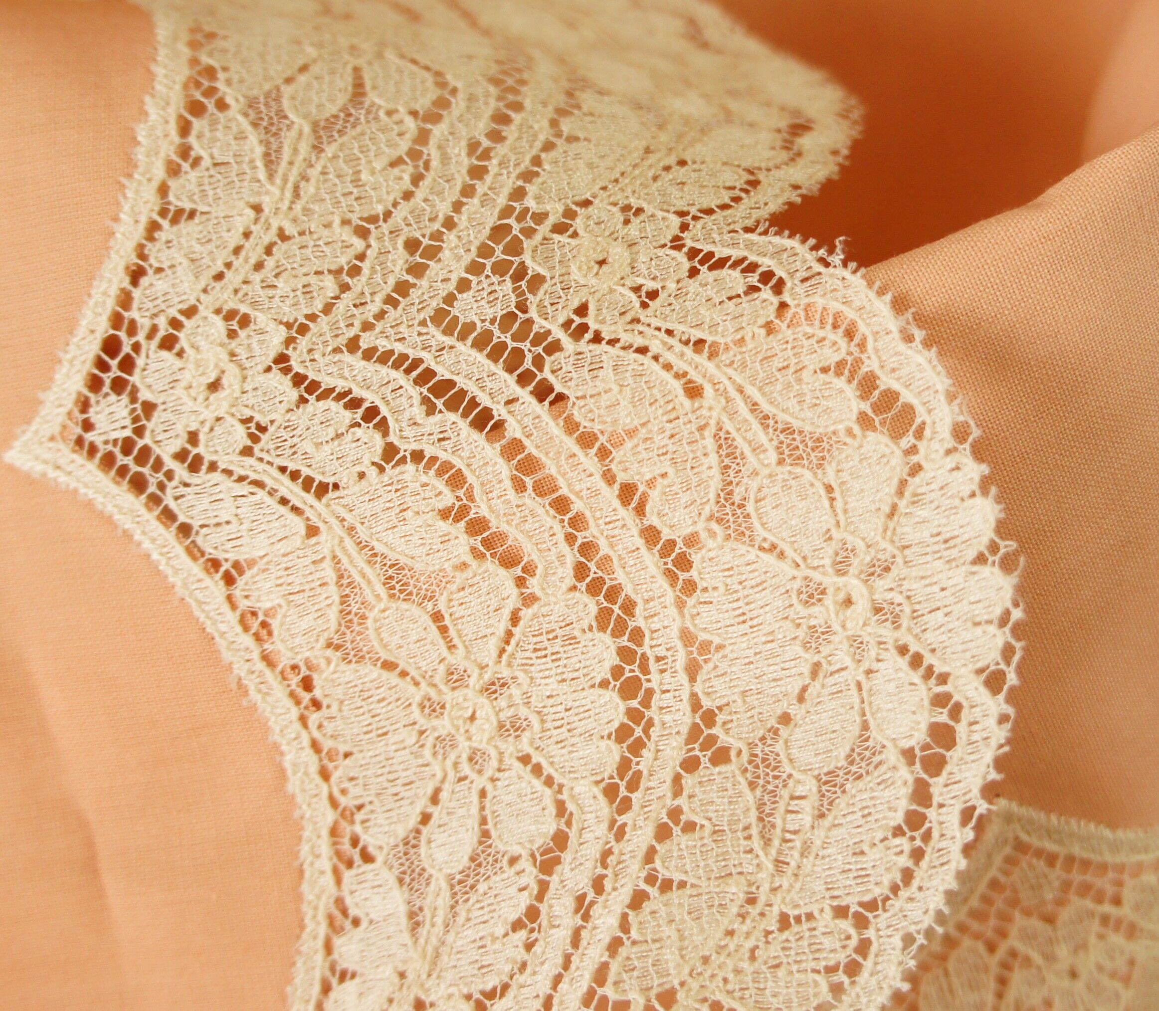 Tergal -lace bed adornment