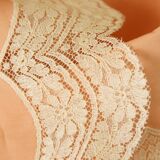 Tergal -lace bed adornment