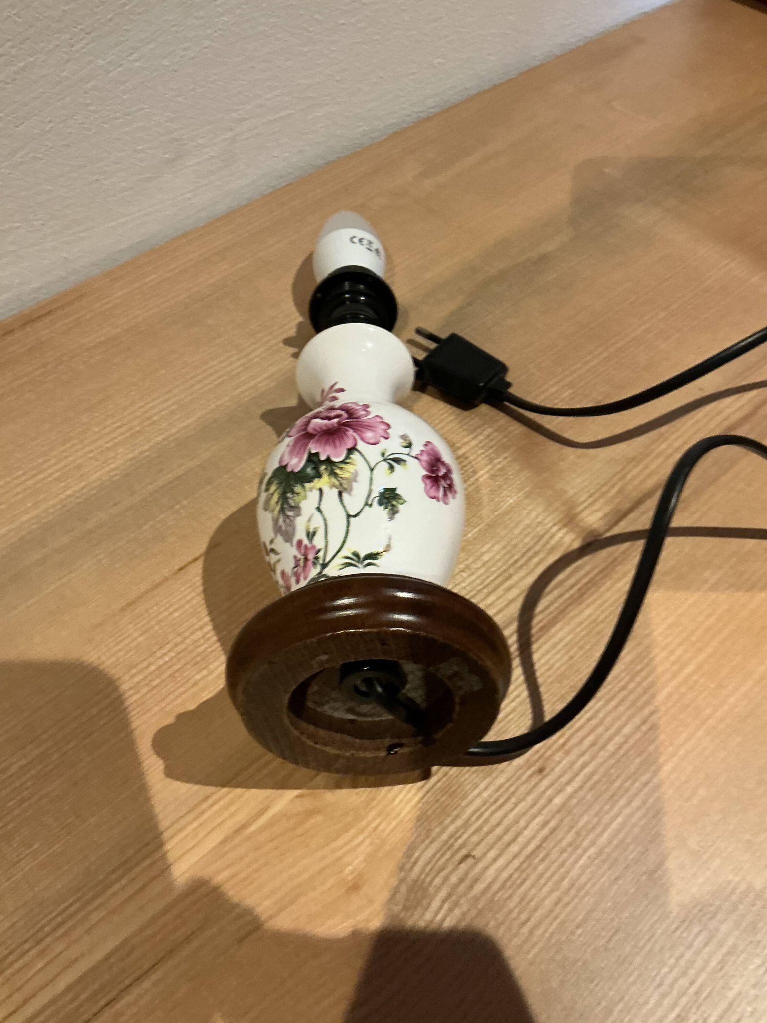 Pied de lampe balustre en ceramique