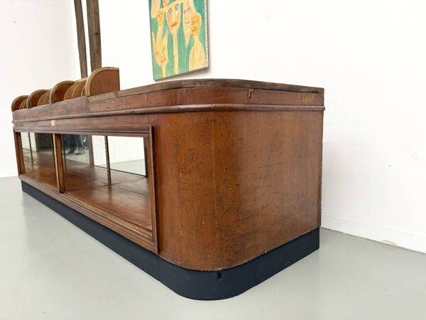 Comptoir de commerce ancien