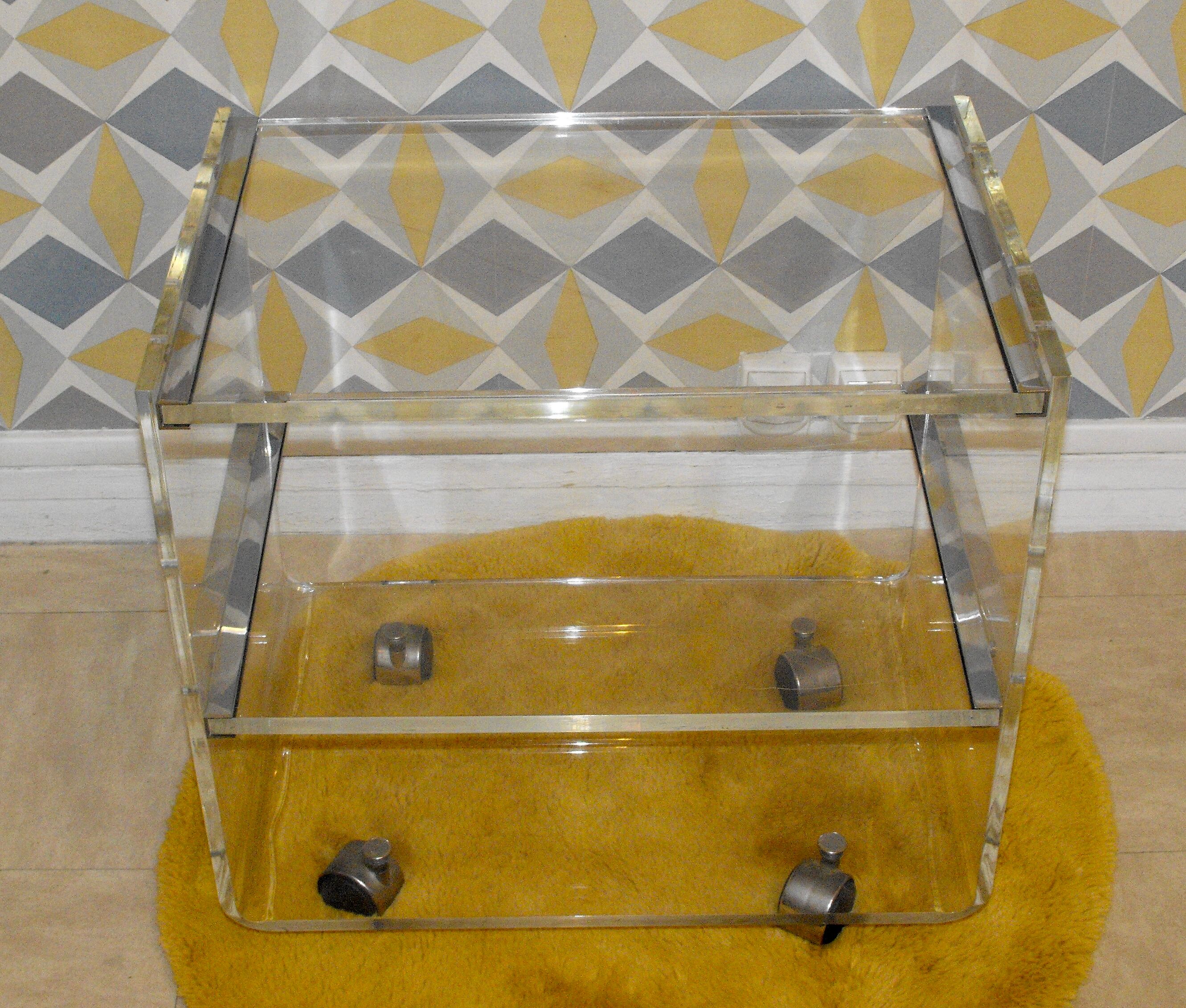 Kitchen trolley in altuglas 70s