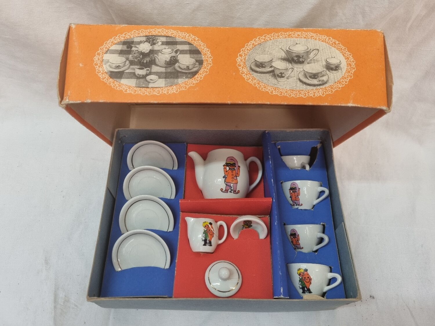 Dînette porcelaine de 1970