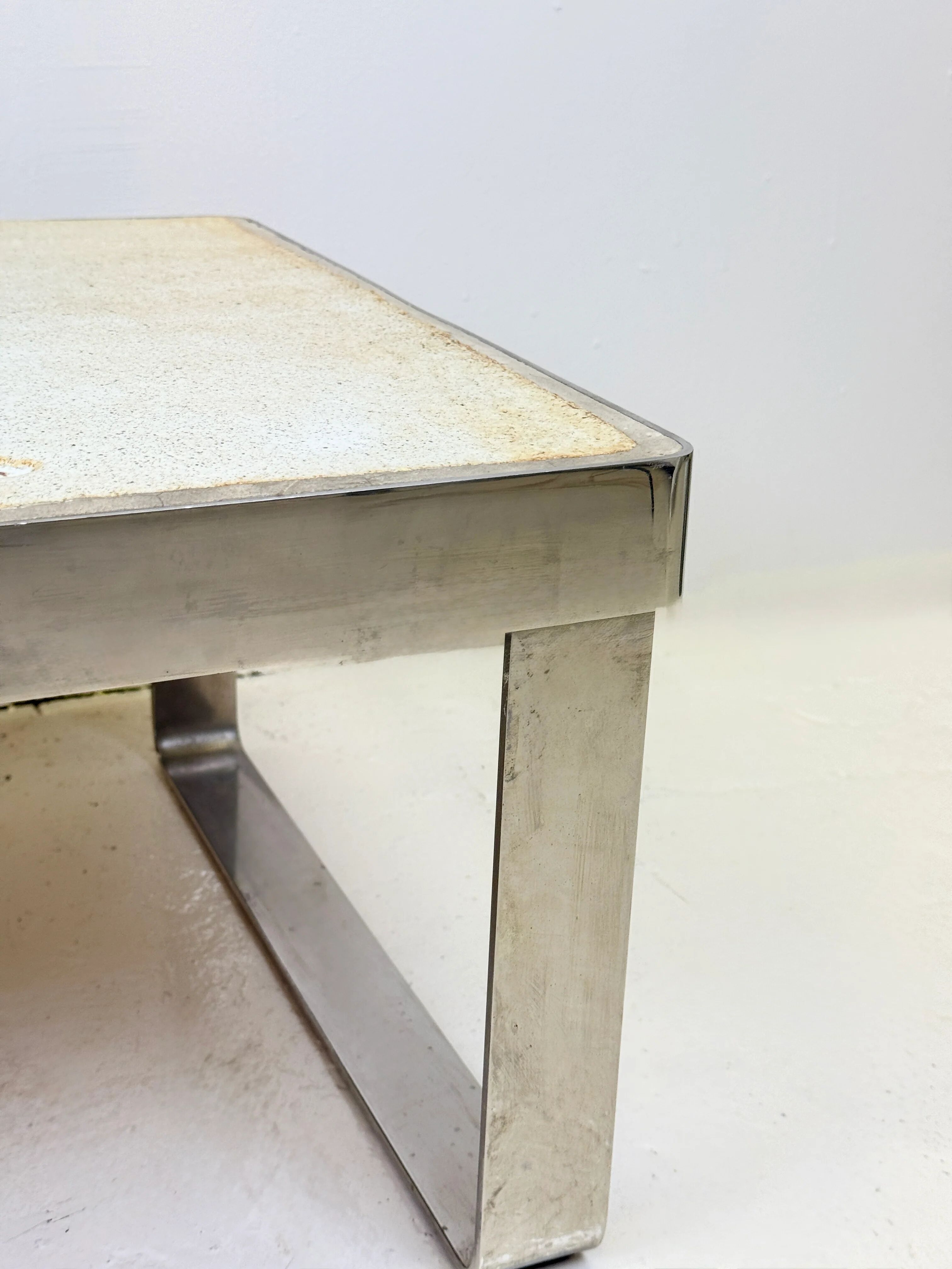 Table basse céramique / chrome — Jean Gregorieff, France, 1970s
