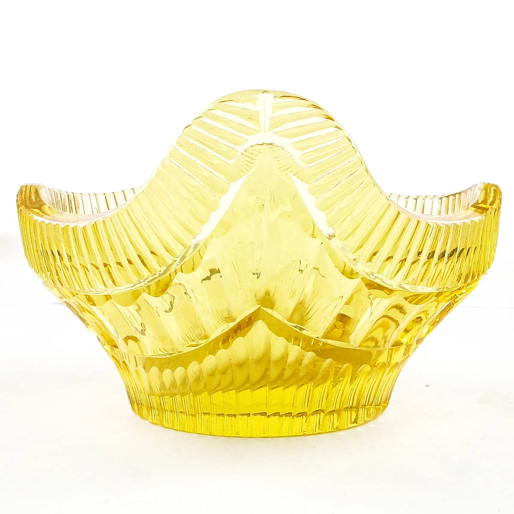 Art Deco jardiniere, lemon crystal, designed by R. Hlousek, Moser, Czechoslovakia, 1930s