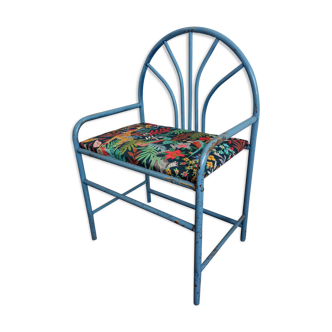 Skated metal child chair/bench