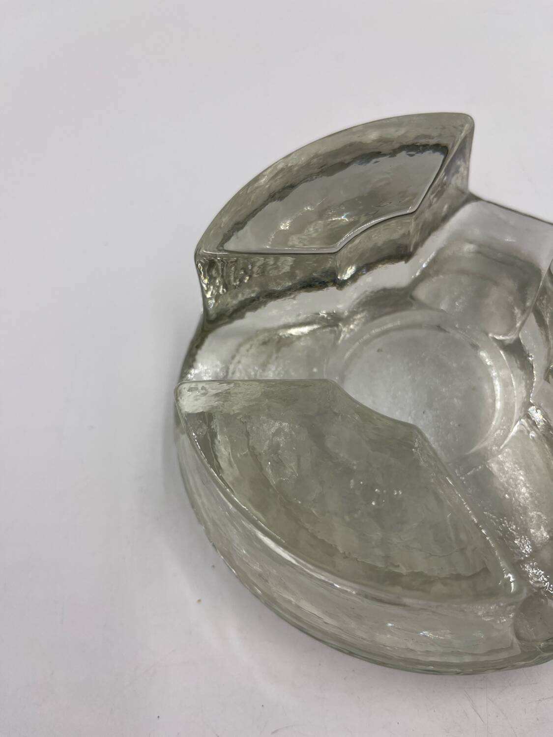 Bougeoir en verre massif