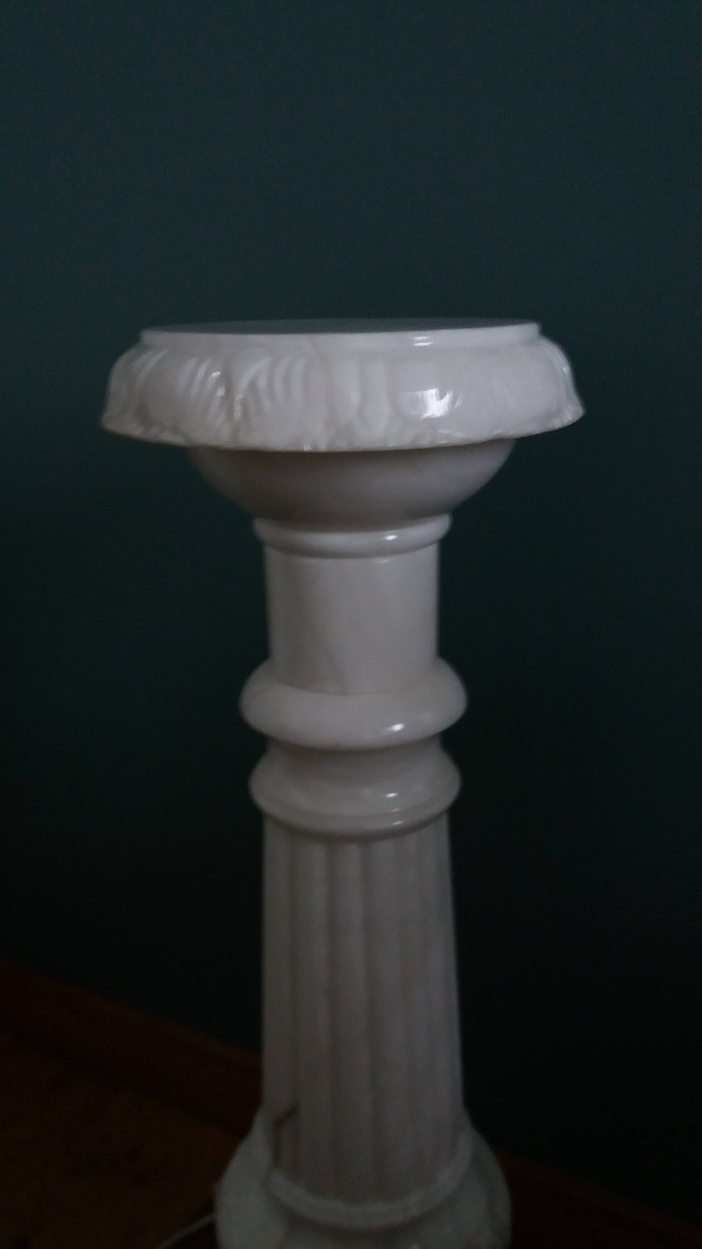 Alabaster light column