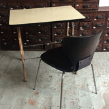 Child office feet compass