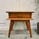 Table de chevet pieds compas