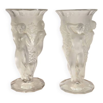 Paire de Vases verre moulé Nymphes Bacchantes Style Lalique Detel Art Deco⁠