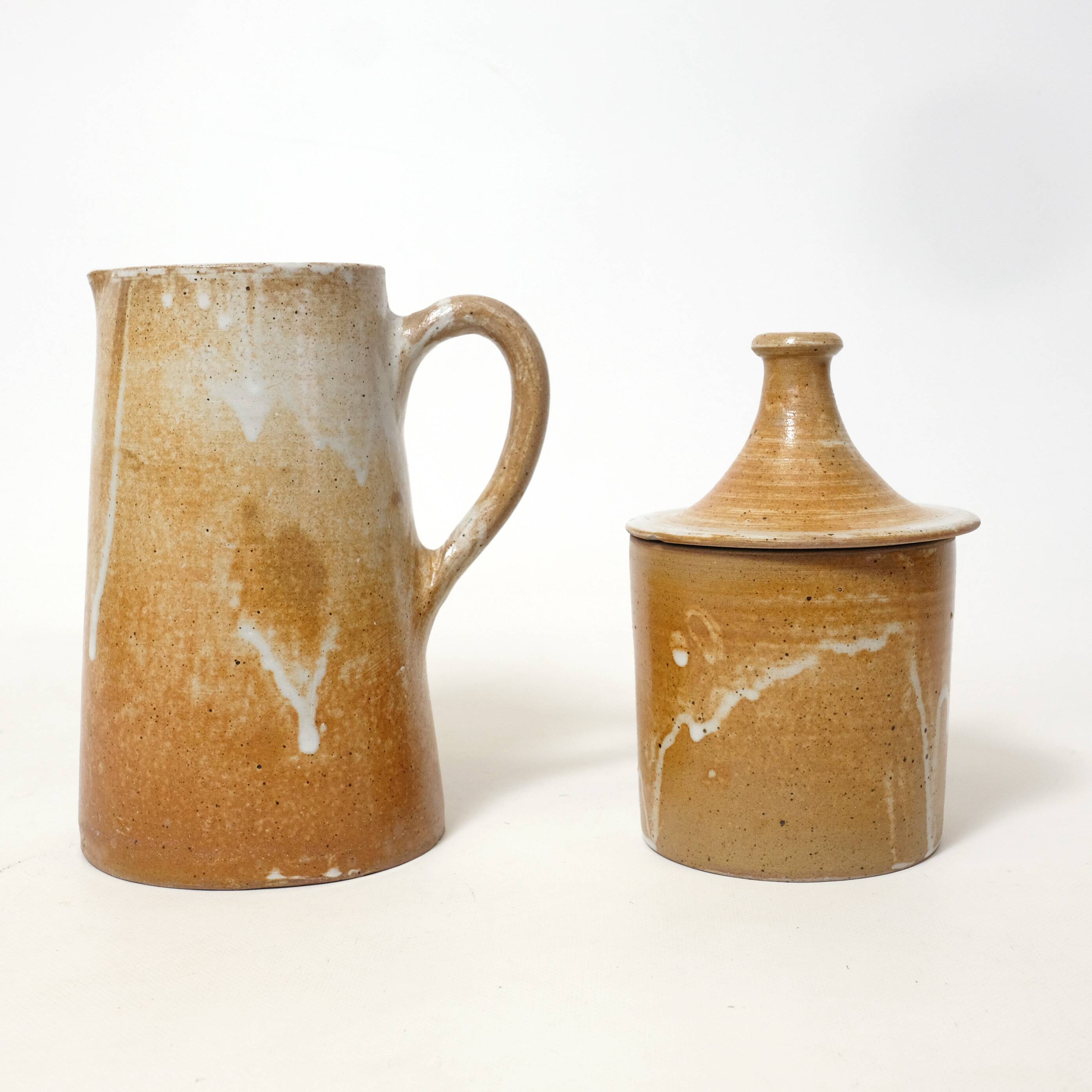 Ceramic pitcher and pot, French work from the 70s.