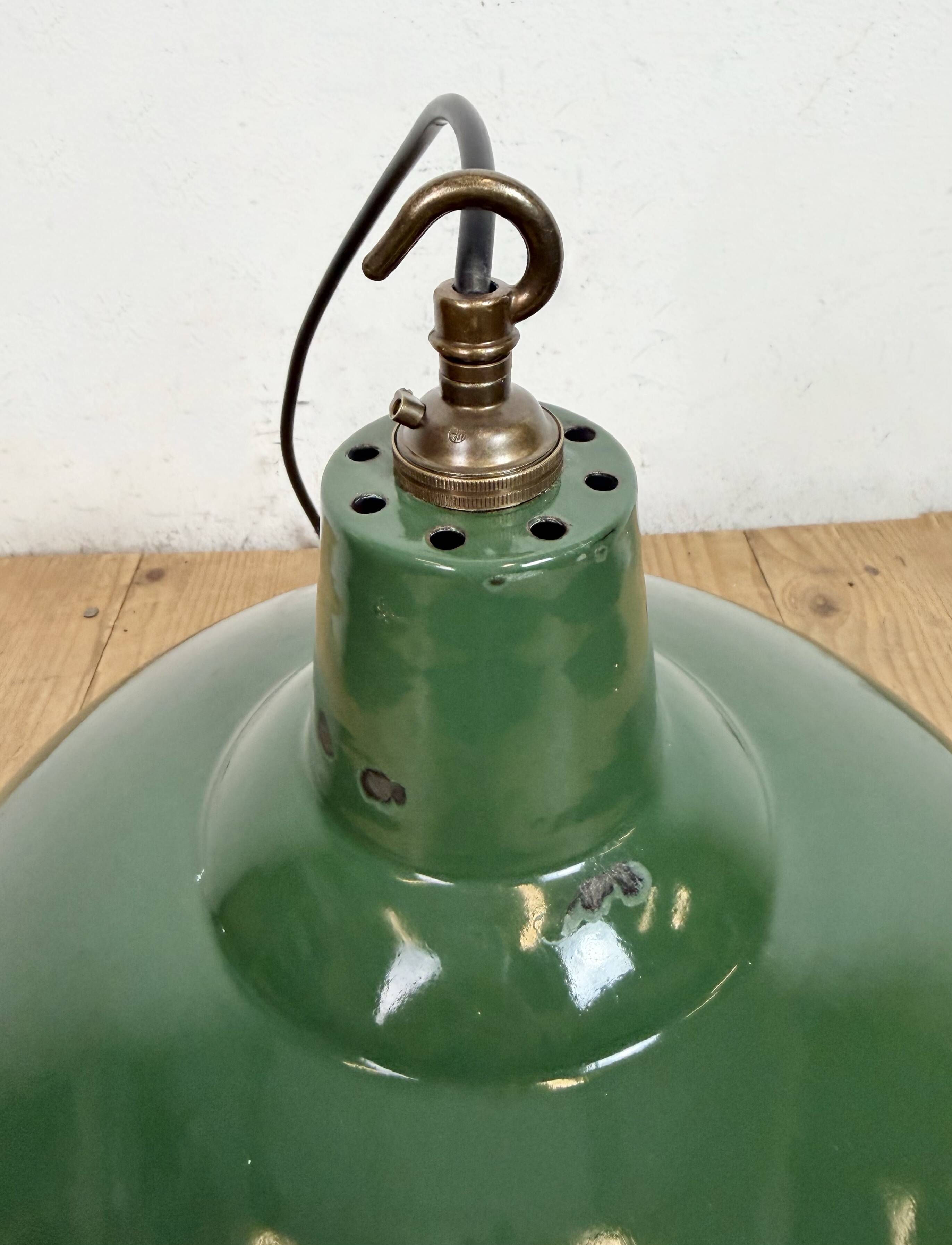 Industrial British Green Enamel Factory Pendant Lamp, 1960s