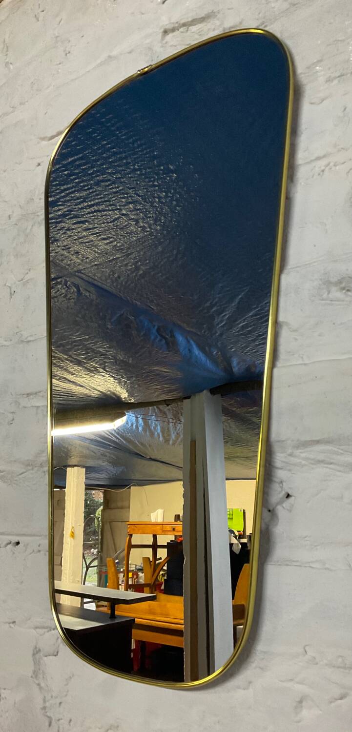 Miroir asymétrique forme libre des années 60